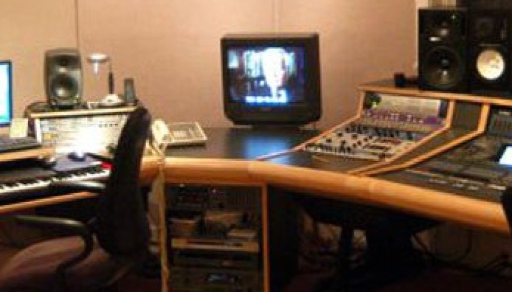 cropped-esmgstudio11.jpg