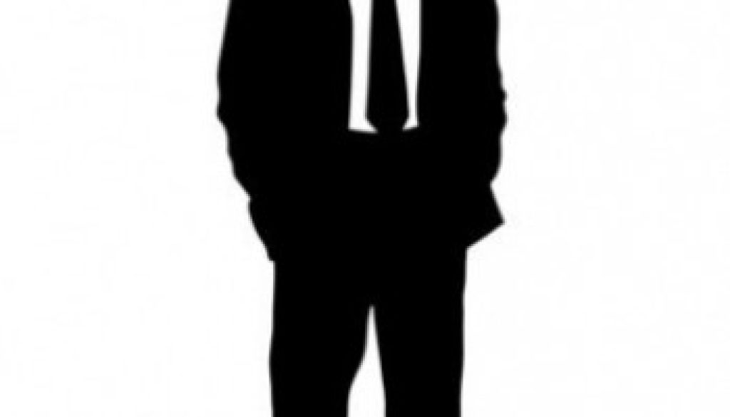 executive_man_in_suit_cro1-339x480